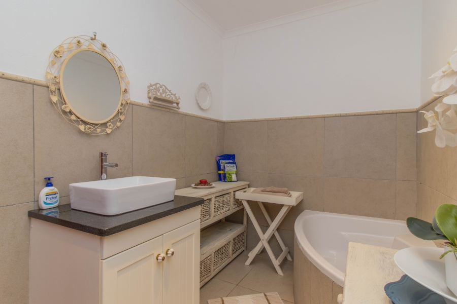 4 Bedroom Property for Sale in Vermont Western Cape